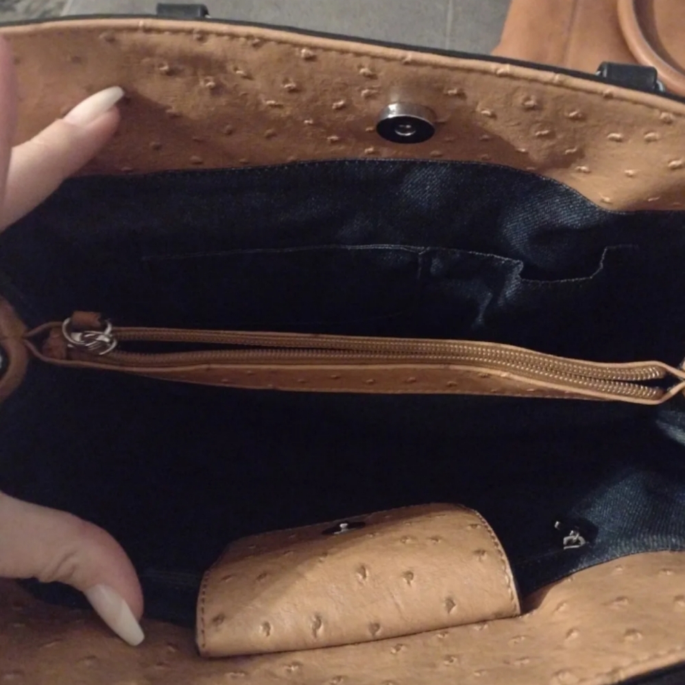 Guess Handbag/Purse